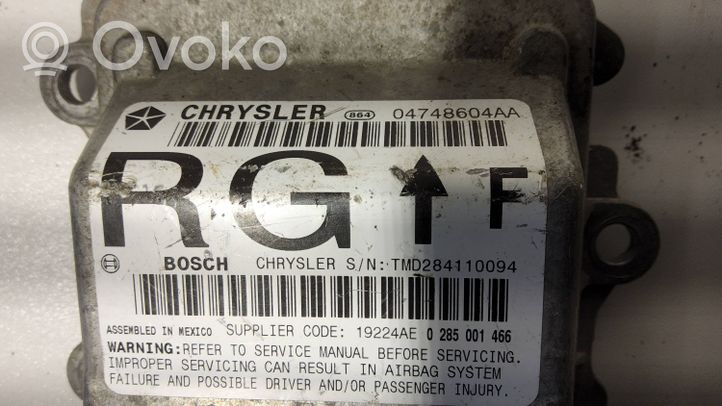 Chrysler Voyager Sterownik / Moduł Airbag 04748604AA