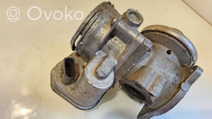 Volkswagen Golf V Valvola EGR 038129637D