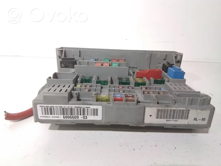 BMW 3 E90 E91 Fuse box set 6906609