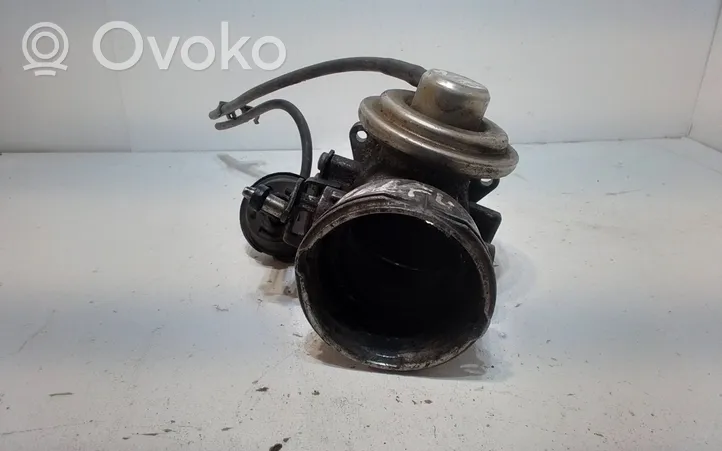 Volkswagen Golf IV EGR valve 038129637L