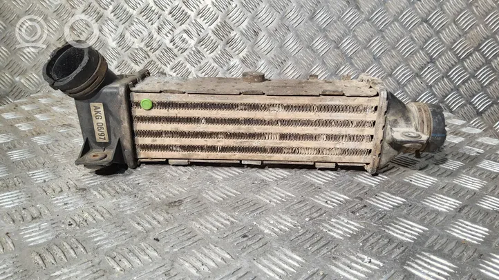 Seat Cordoba (6K) Chłodnica powietrza doładowującego / Intercooler 6K0145805