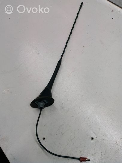 Opel Corsa D Radion antenni 