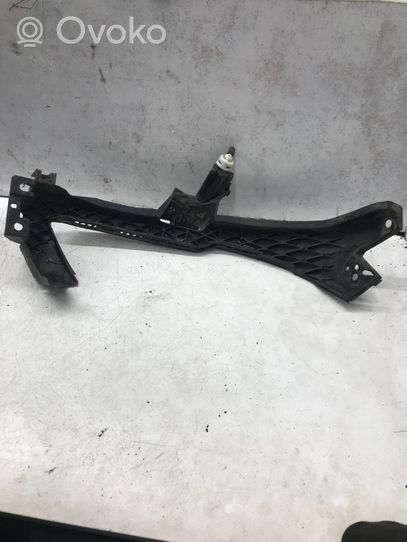 Subaru Outback Support phare frontale 