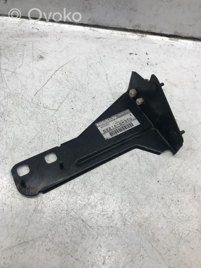 Nissan X-Trail T30 Support phare frontale 62216-8H300