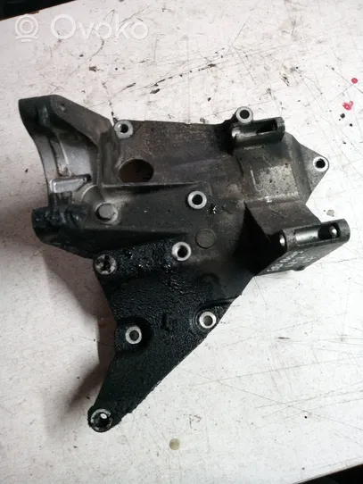 Ford Focus Support de générateur / alternateur 4M5Q10239CC