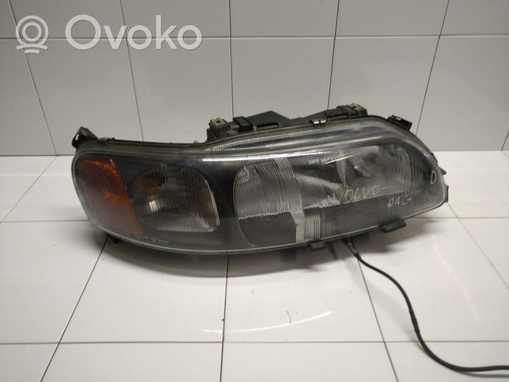 Volvo XC70 Phare frontale 8620689