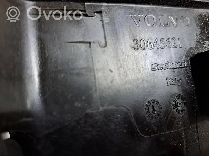 Volvo V70 Ohjaustehostimen nestesäiliö 30645621