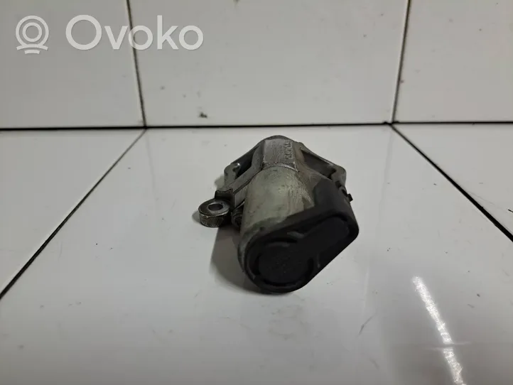 Volvo V70 Valvola di fasatura dell’albero a camme Vanos L34711502