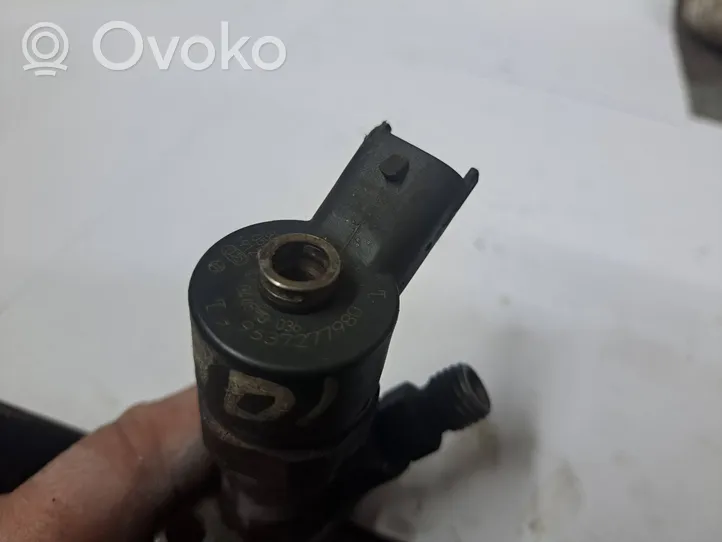 Peugeot 607 Injecteur de carburant 9637277980