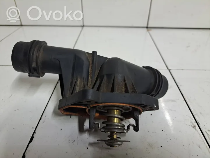 BMW 3 E46 Boîtier de thermostat / thermostat 2247020