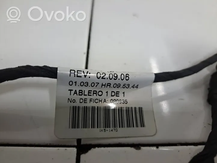 Volkswagen Jetta V Faisceau de câbles hayon de coffre 1K5971147D