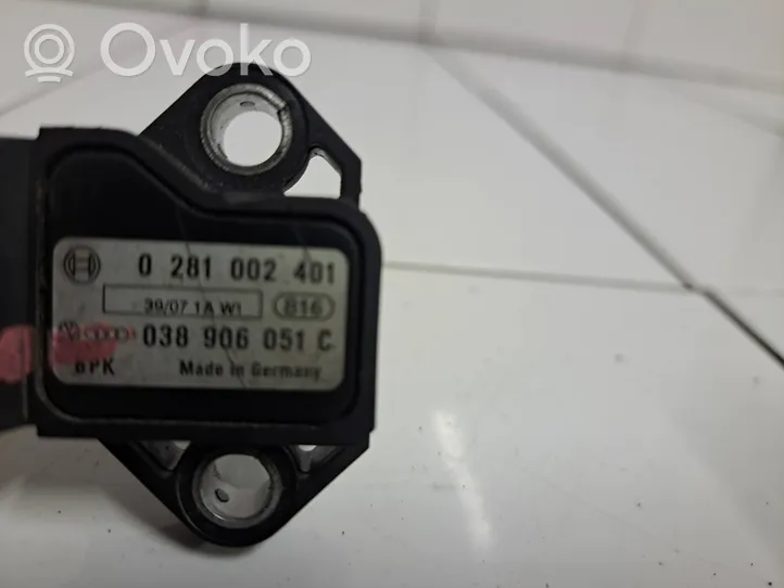 Volkswagen Jetta V Air pressure sensor 038906051C