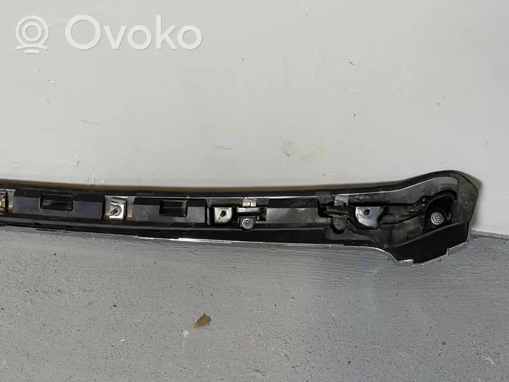 Toyota Land Cruiser (J150) Rivestimento del cofano motore 