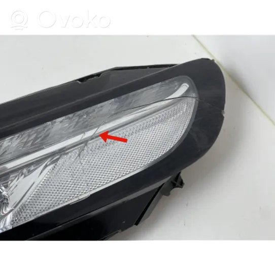 Jeep Cherokee Headlight/headlamp 68157105AT