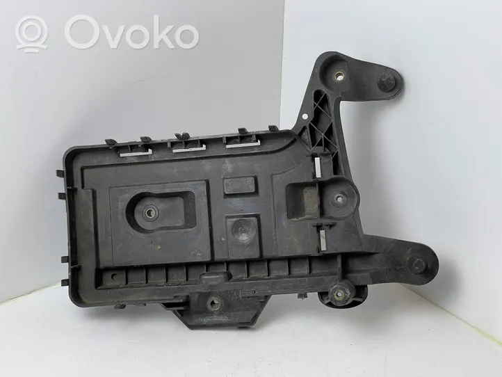 Volkswagen Touran I Support boîte de batterie 1K0915333