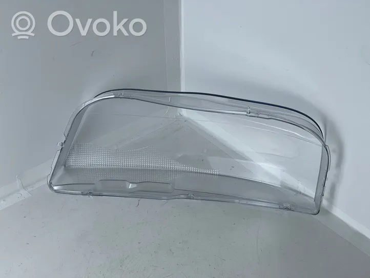 Volvo XC90 Klosze lamp przednich 