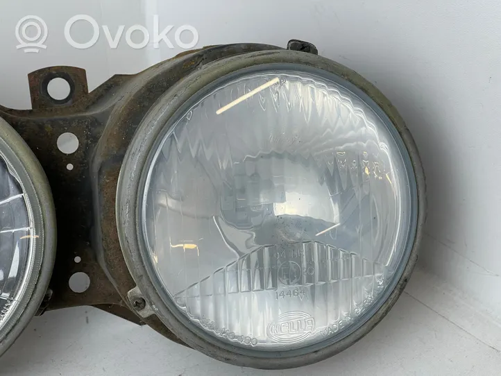 BMW 5 E28 Lampa przednia 313110480