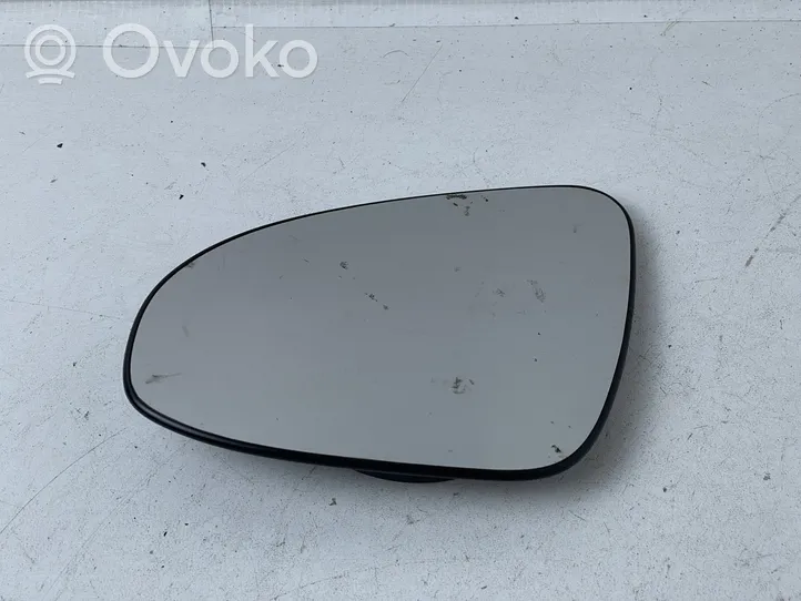 Toyota Yaris Wkład lusterka drzwi przednich 6402301