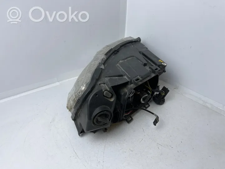 Audi A6 S6 C6 4F Phare frontale 160135