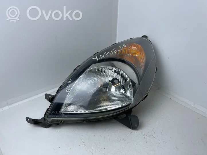 Toyota Yaris Verso Lampa przednia 