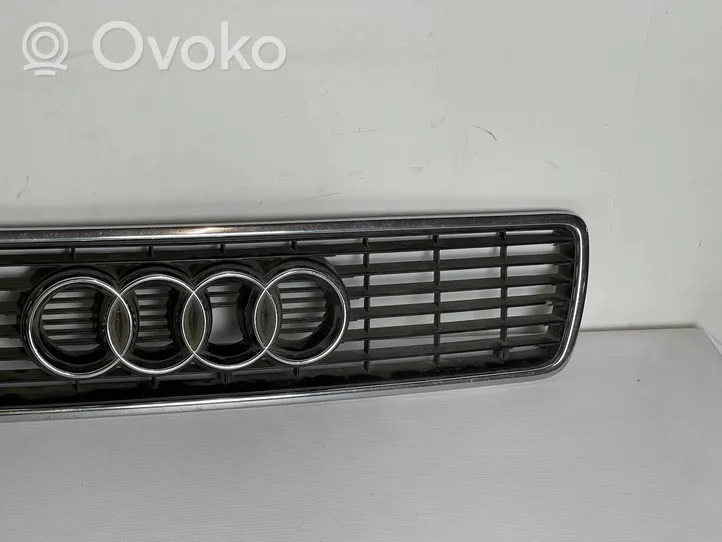 Audi 80 90 S2 B4 Etusäleikkö 8G0853651G