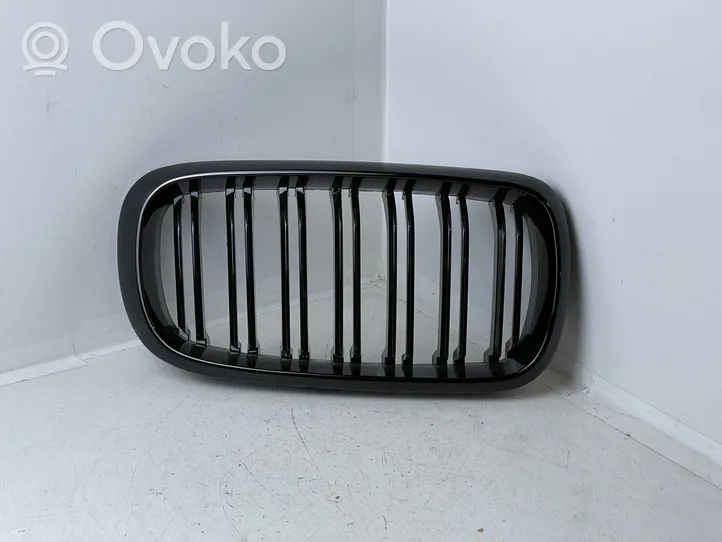 BMW X5 F15 Grille calandre supérieure de pare-chocs avant 