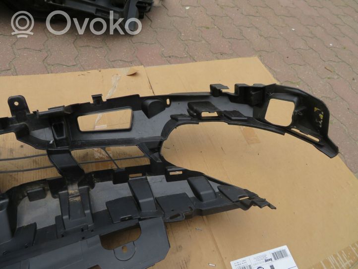 Renault Fluence Uchwyt / Mocowanie zderzaka przedniego 620366815R