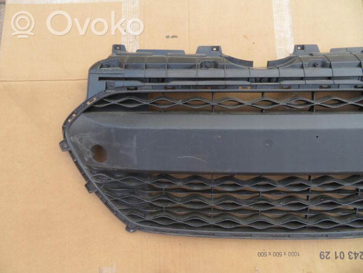 Hyundai Lantra II Grille de calandre avant 86569-B9000