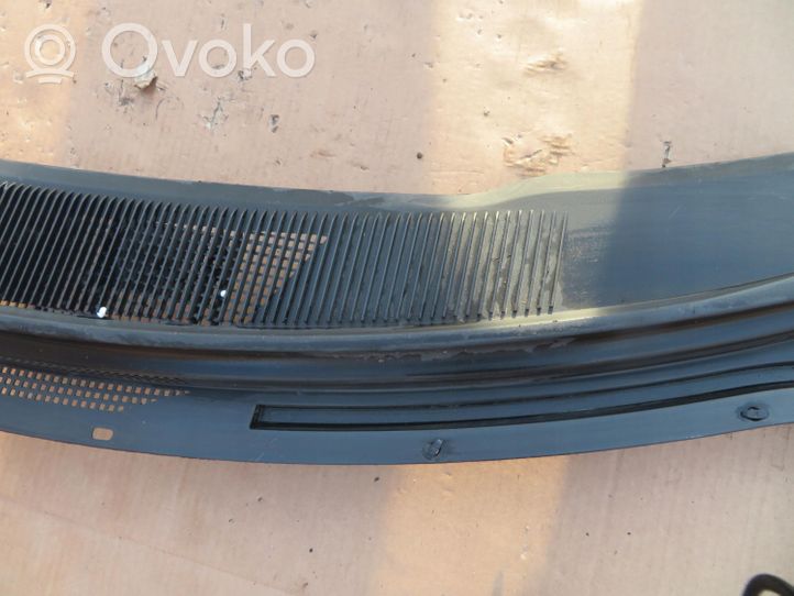 Mazda MPV II LW Rivestimento del tergicristallo LC6250790