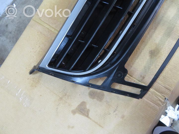 Volkswagen Touran III Grille calandre supérieure de pare-chocs avant 1T0853663