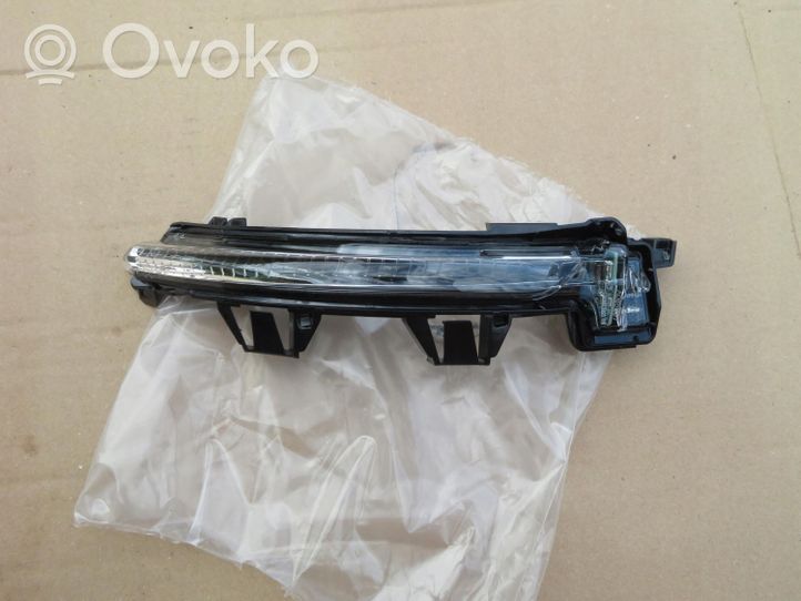 Volvo V60 Mirror indicator light 31498601