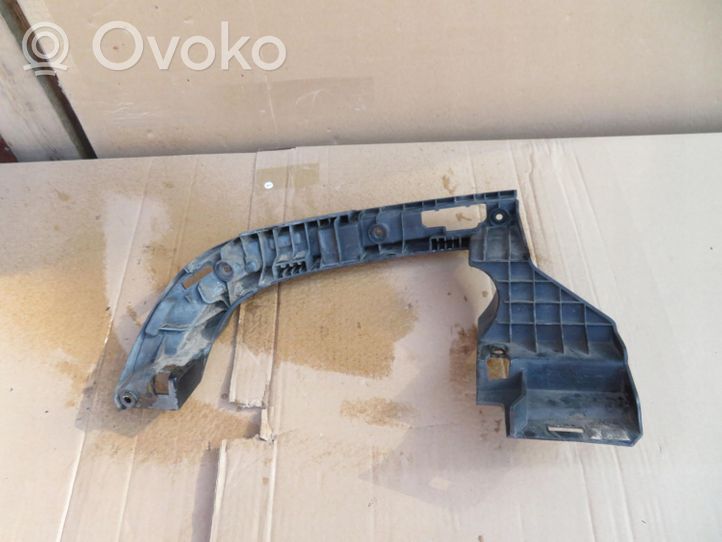 Audi A4 S4 B9 8W Staffa/supporto di montaggio della marmitta 8W0807348A