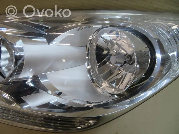 KIA Venga Lampa przednia 92101-1P000