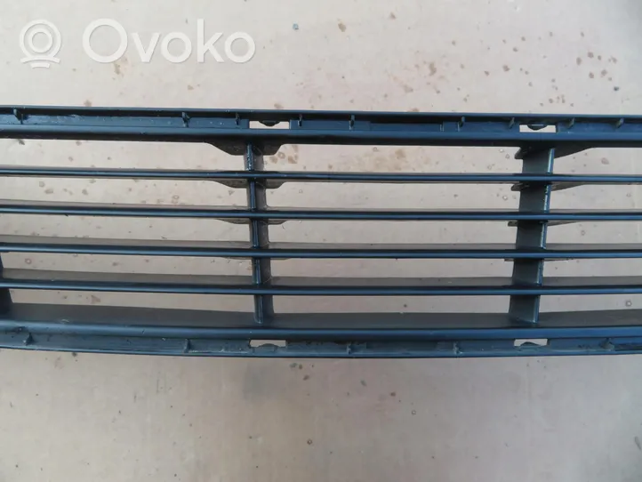 KIA Venga Front bumper lower grill 86561-1P000