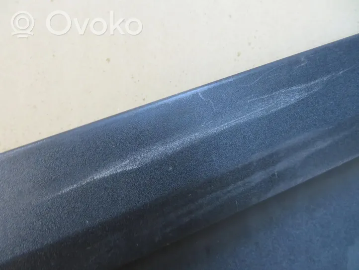 Volvo XC40 Rivestimento della portiera anteriore (modanatura) 