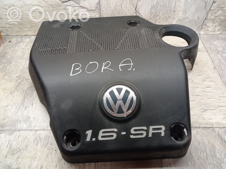 Volkswagen Bora Couvercle cache moteur 06A103925AC