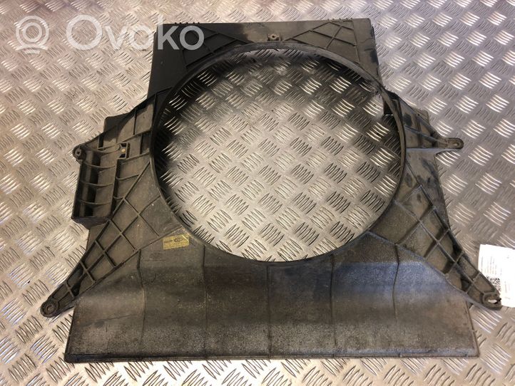 Iveco Daily 35.8 - 9 Radiator cooling fan shroud 812600500