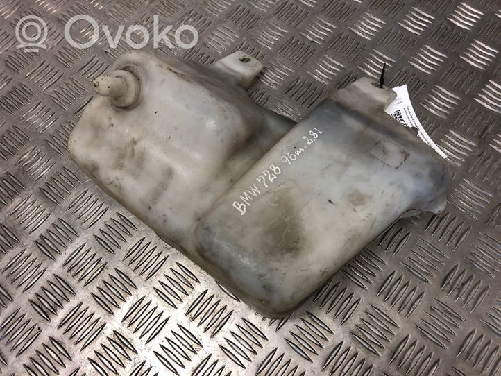 BMW 7 E38 Serbatoio/vaschetta liquido lavavetri parabrezza 61668352898