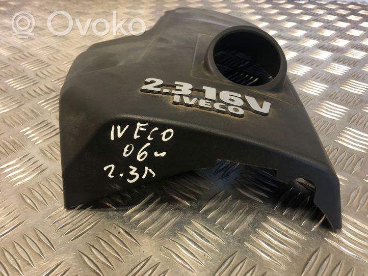 Iveco Daily 35 - 40.10 Couvercle cache moteur 504034872A