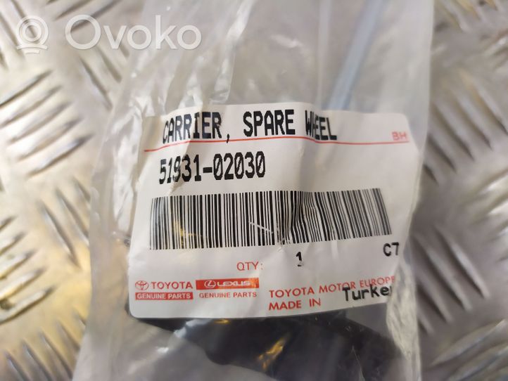 Toyota Yaris Spare wheel bolt 5193102030