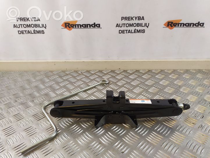 Toyota Auris 150 Domkratas (dankratas) 0911105050