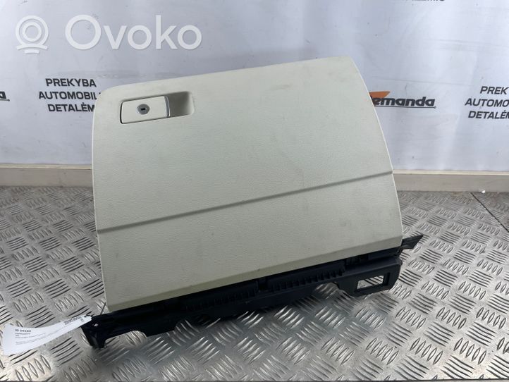 Volkswagen PASSAT B8 Glove box 3G1857097G