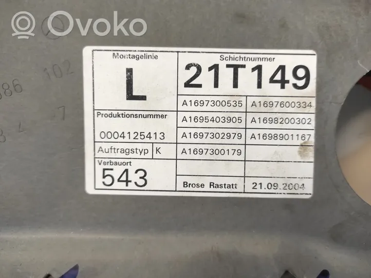 Mercedes-Benz A W169 Takaoven manuaalinen ikkunan nostin A1697300179