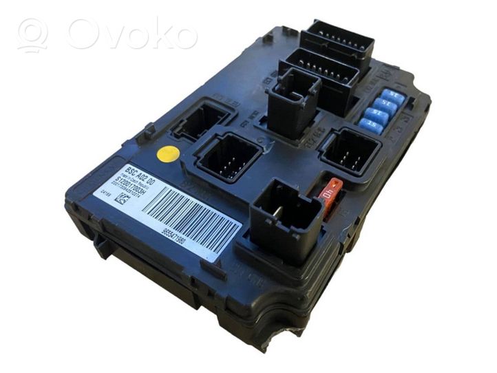 Peugeot 407 Module de fusibles 9655471980