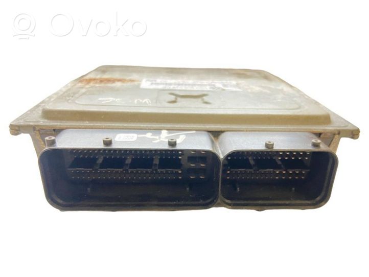 Volkswagen PASSAT B6 Sterownik / Moduł ECU 03G906018CE