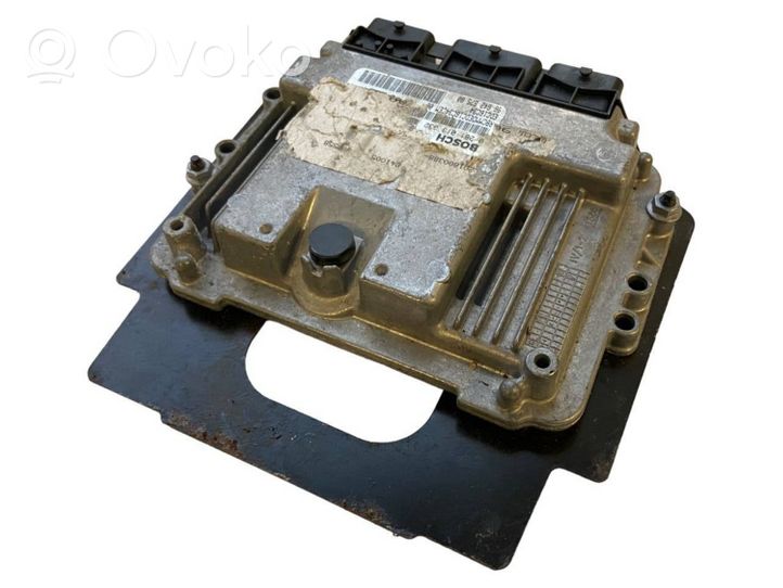 Citroen C4 I Calculateur moteur ECU 9664257580