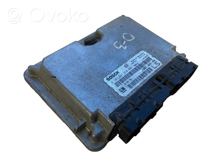 Opel Astra G Calculateur moteur ECU 90589736