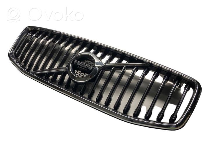 Volvo XC60 Maskownica / Grill / Atrapa górna chłodnicy 31479495