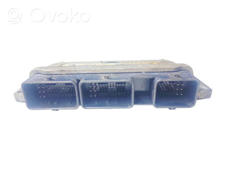 Renault Megane II Sterownik / Moduł ECU 237100131R