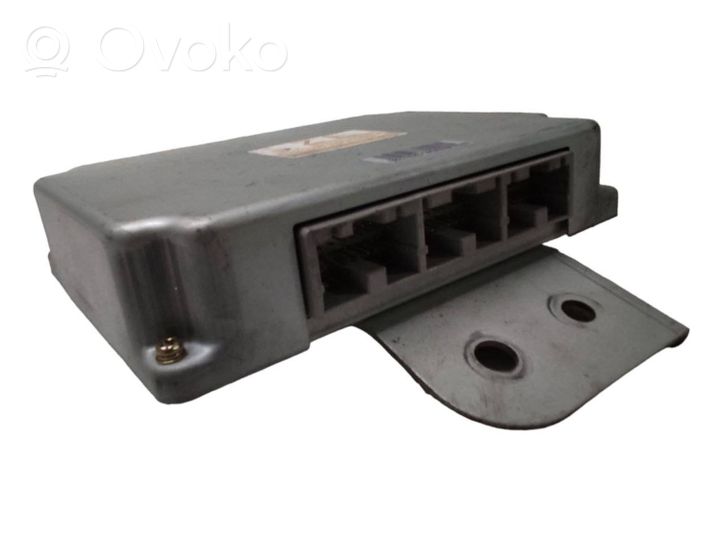 Subaru Legacy Module de contrôle de boîte de vitesses ECU 31711AF890